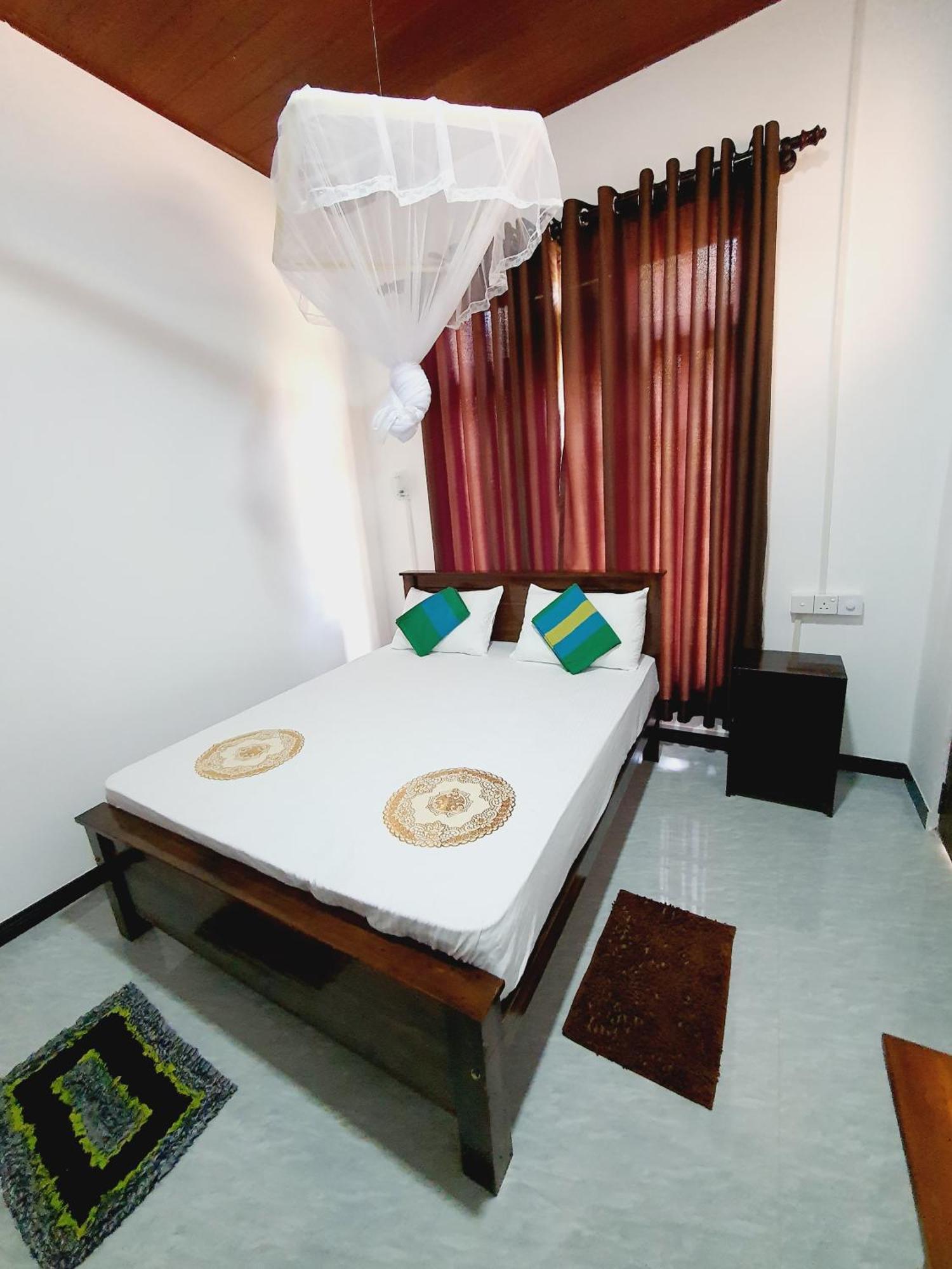 Sanu Home Stay Sigiriya Exteriör bild