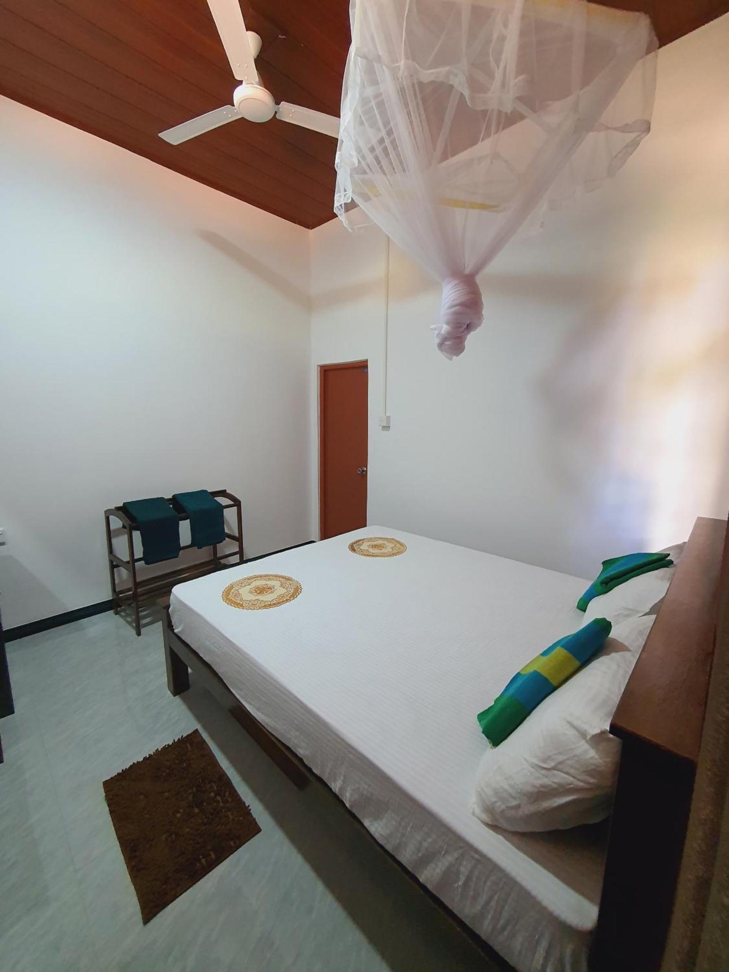 Sanu Home Stay Sigiriya Exteriör bild